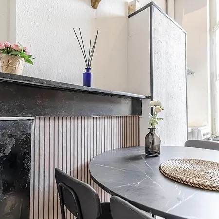 Spacious Shared 5br In The Heart Of Apartment